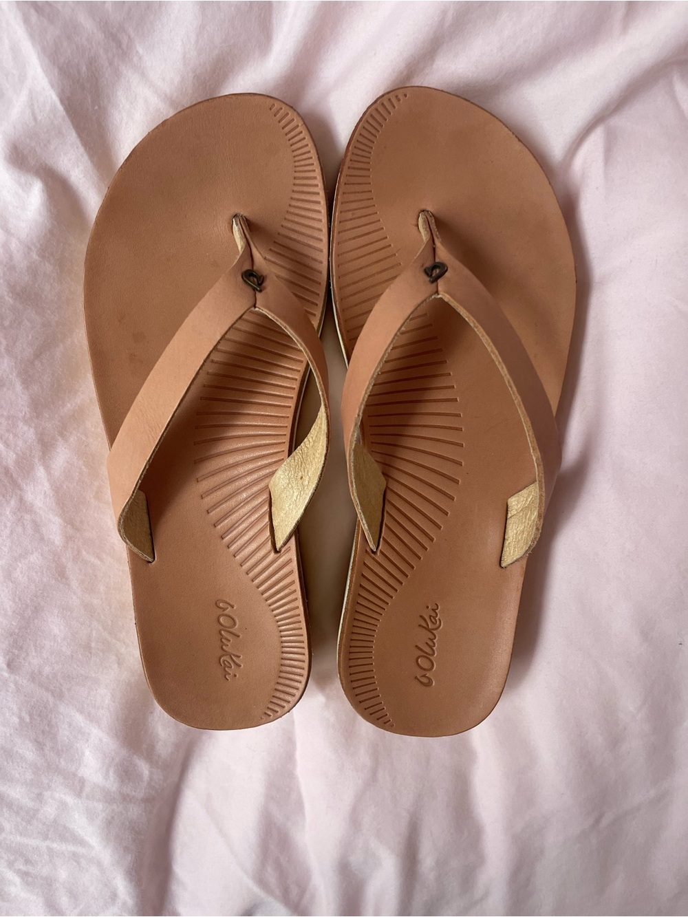 Olukai - leather plateform